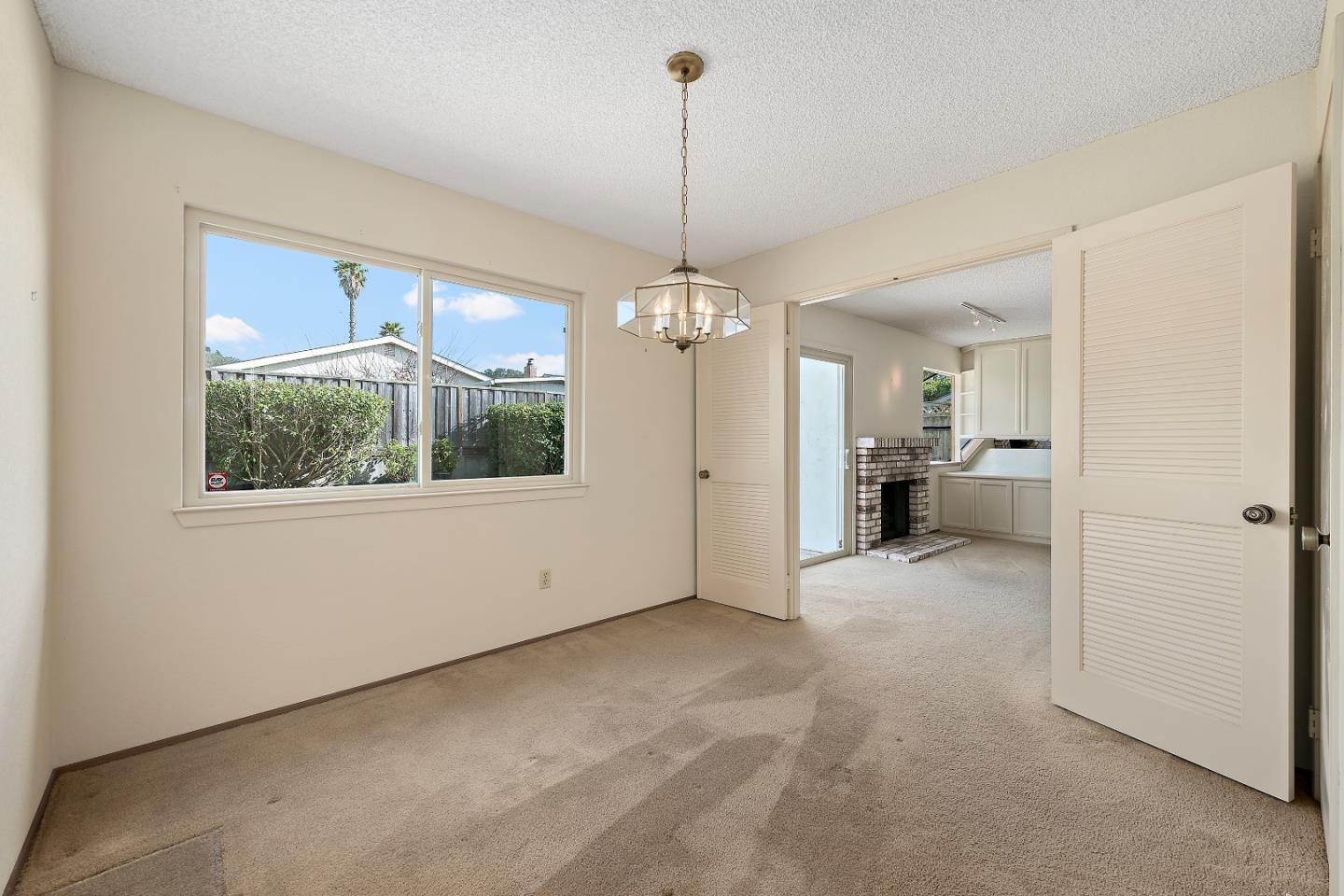 Detail Gallery Image 6 of 32 For 1519 Hawser Ln, Half Moon Bay,  CA 94019 - 4 Beds | 2 Baths