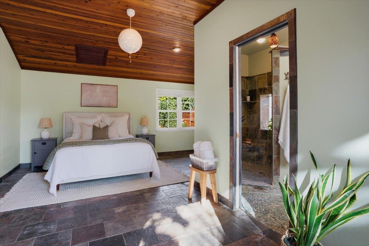 Detail Gallery Image 35 of 55 For 980 30th Ave, Santa Cruz,  CA 95062 - 4 Beds | 2 Baths