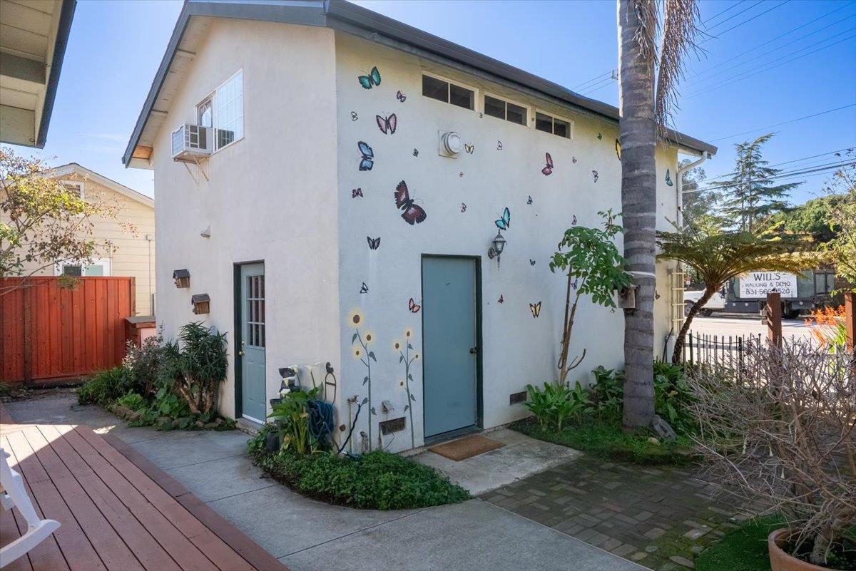 Detail Gallery Image 41 of 55 For 980 30th Ave, Santa Cruz,  CA 95062 - 4 Beds | 2 Baths