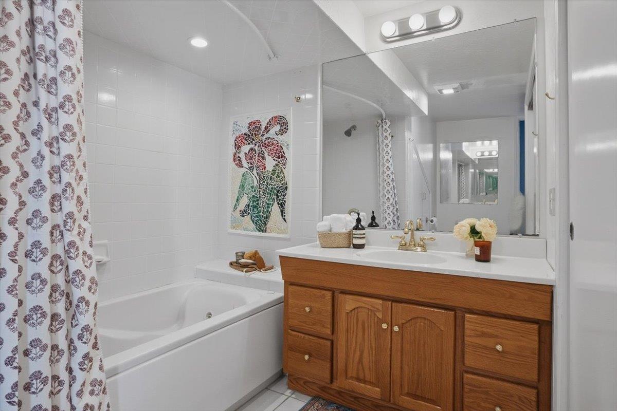 Detail Gallery Image 46 of 55 For 980 30th Ave, Santa Cruz,  CA 95062 - 4 Beds | 2 Baths