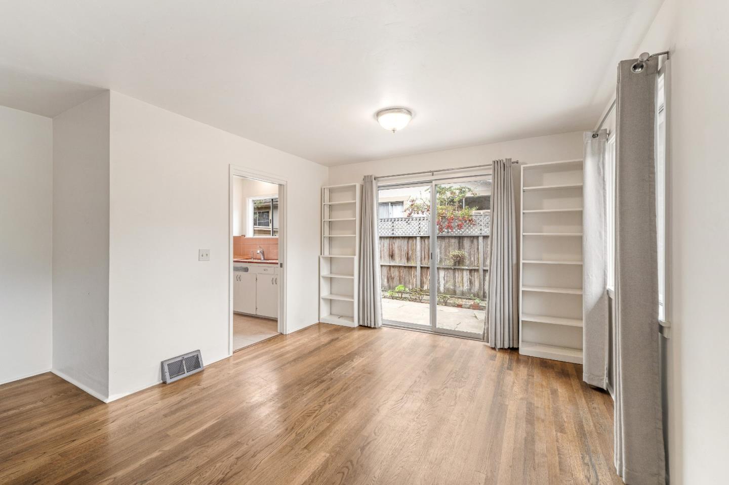 Detail Gallery Image 6 of 21 For 0 Se Corner of 2nd & Guadalupe, Carmel,  CA 93921 - 3 Beds | 2 Baths