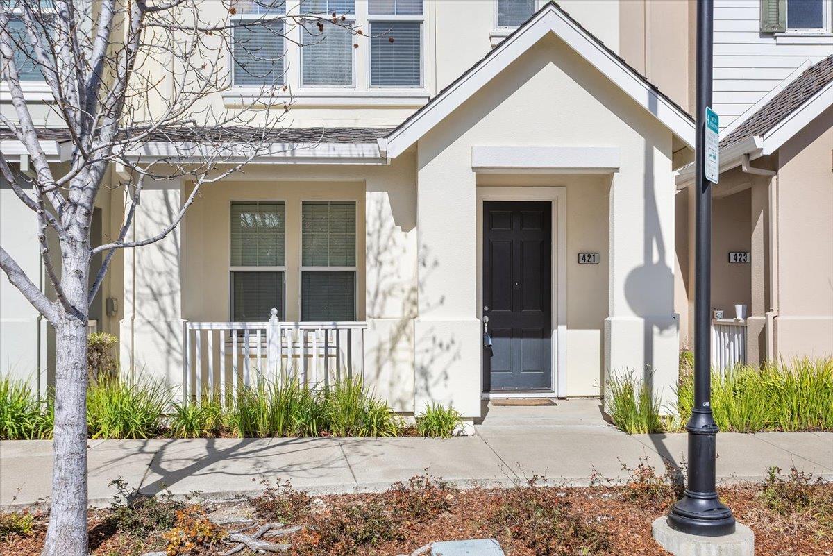 Detail Gallery Image 2 of 24 For 421 Metro Walk Way, Richmond,  CA 94801 - 3 Beds | 3/1 Baths