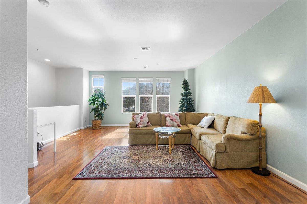 Detail Gallery Image 9 of 24 For 421 Metro Walk Way, Richmond,  CA 94801 - 3 Beds | 3/1 Baths