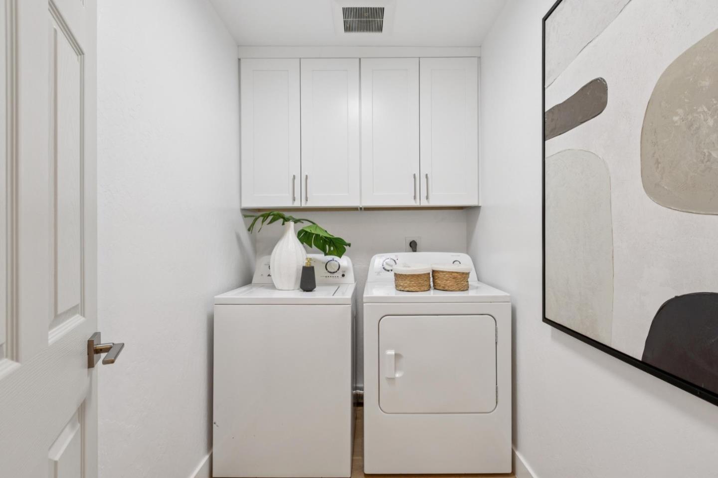 Detail Gallery Image 21 of 29 For 18336 Swarthmore Dr, Saratoga,  CA 95070 - 4 Beds | 3 Baths