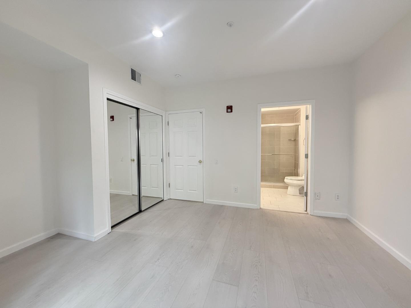 Detail Gallery Image 15 of 27 For 313 Crescent Ct, Brisbane,  CA 94005 - 2 Beds | 2 Baths