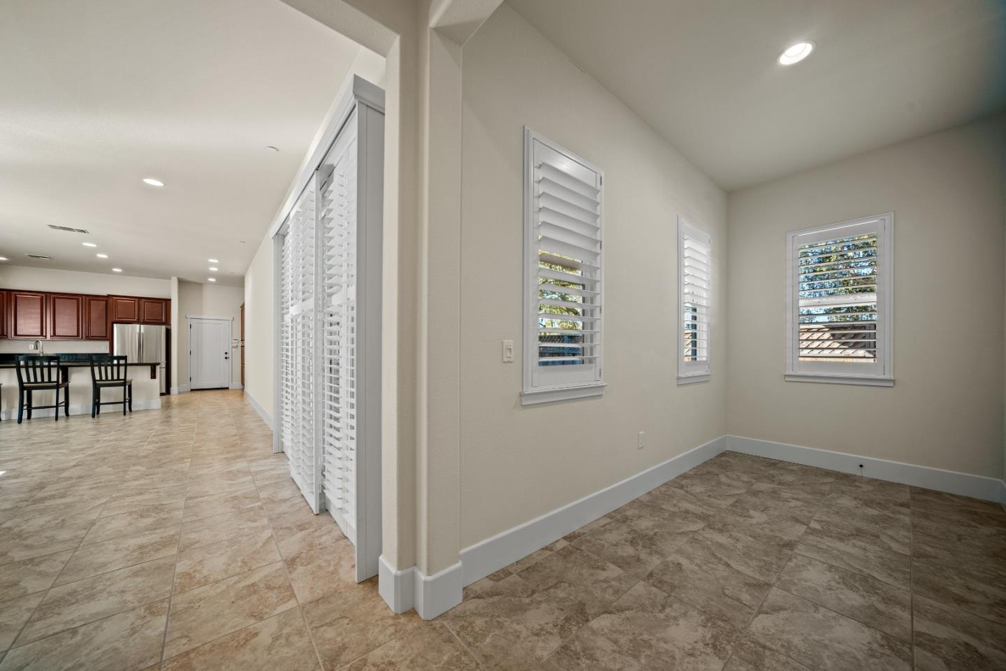 Detail Gallery Image 4 of 33 For 13102 Chamberlain Ave, Marina,  CA 93933 - 3 Beds | 2 Baths