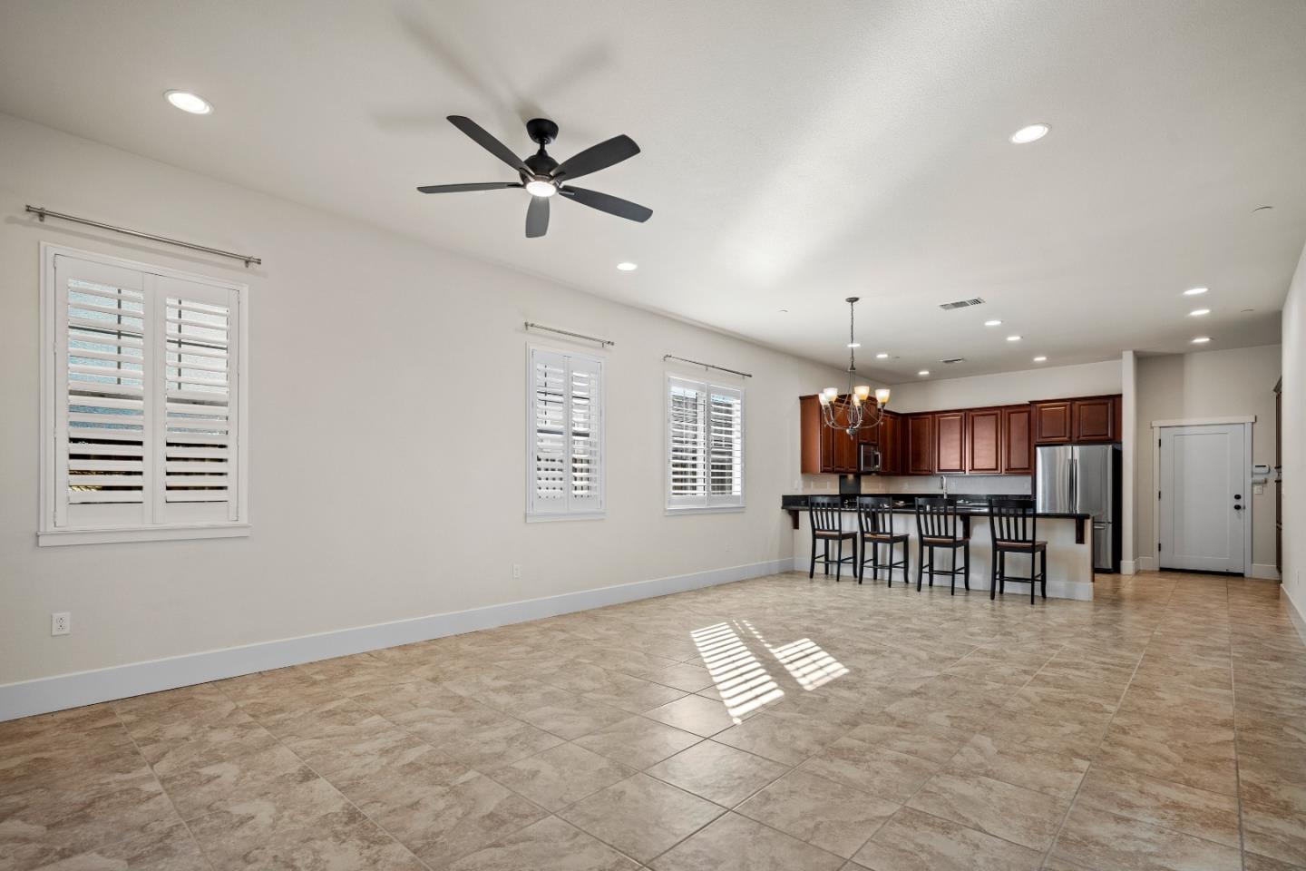 Detail Gallery Image 5 of 33 For 13102 Chamberlain Ave, Marina,  CA 93933 - 3 Beds | 2 Baths