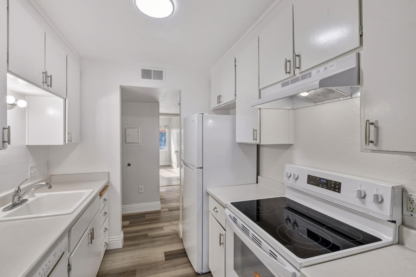 Photo #6: ML82032372 Listing: Photo #6