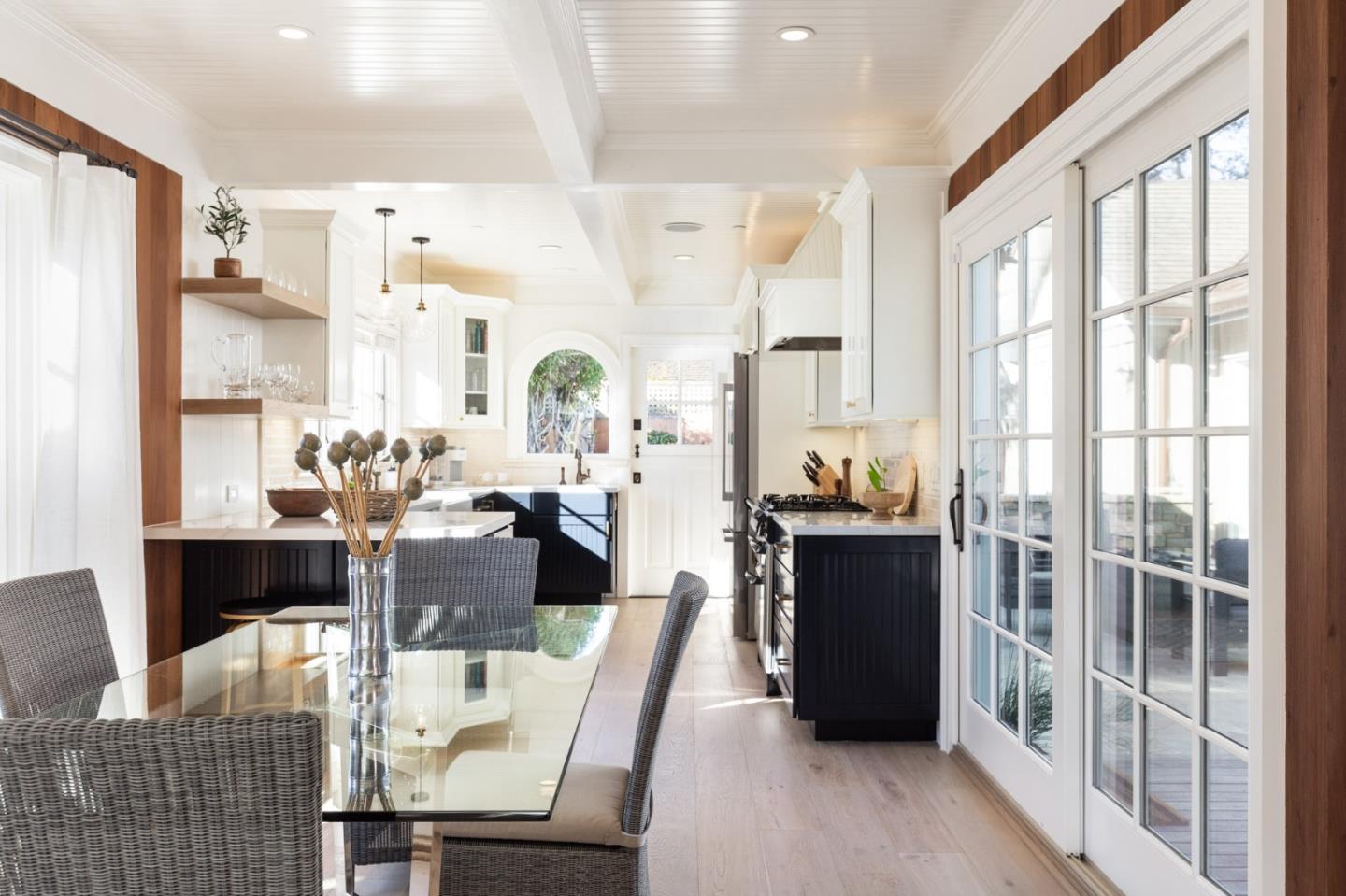 Detail Gallery Image 6 of 21 For 26334 River Park Pl, Carmel,  CA 93923 - 3 Beds | 3 Baths