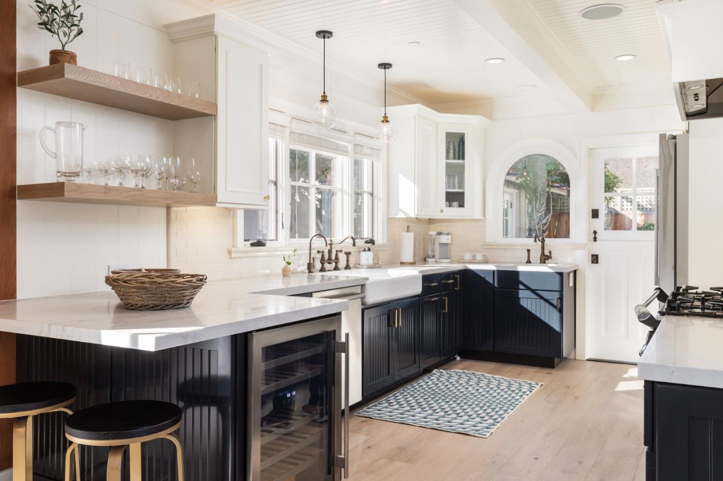 Detail Gallery Image 7 of 21 For 26334 River Park Pl, Carmel,  CA 93923 - 3 Beds | 3 Baths