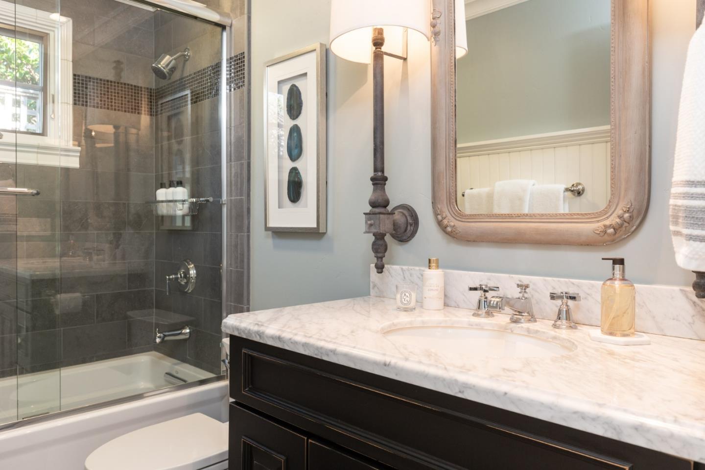 Detail Gallery Image 9 of 21 For 26334 River Park Pl, Carmel,  CA 93923 - 3 Beds | 3 Baths