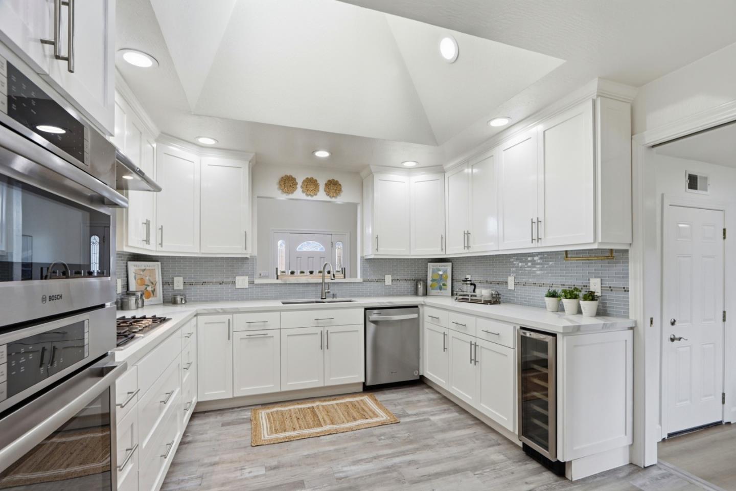 Detail Gallery Image 13 of 43 For 215 Silvera St, Milpitas,  CA 95035 - 3 Beds | 2 Baths