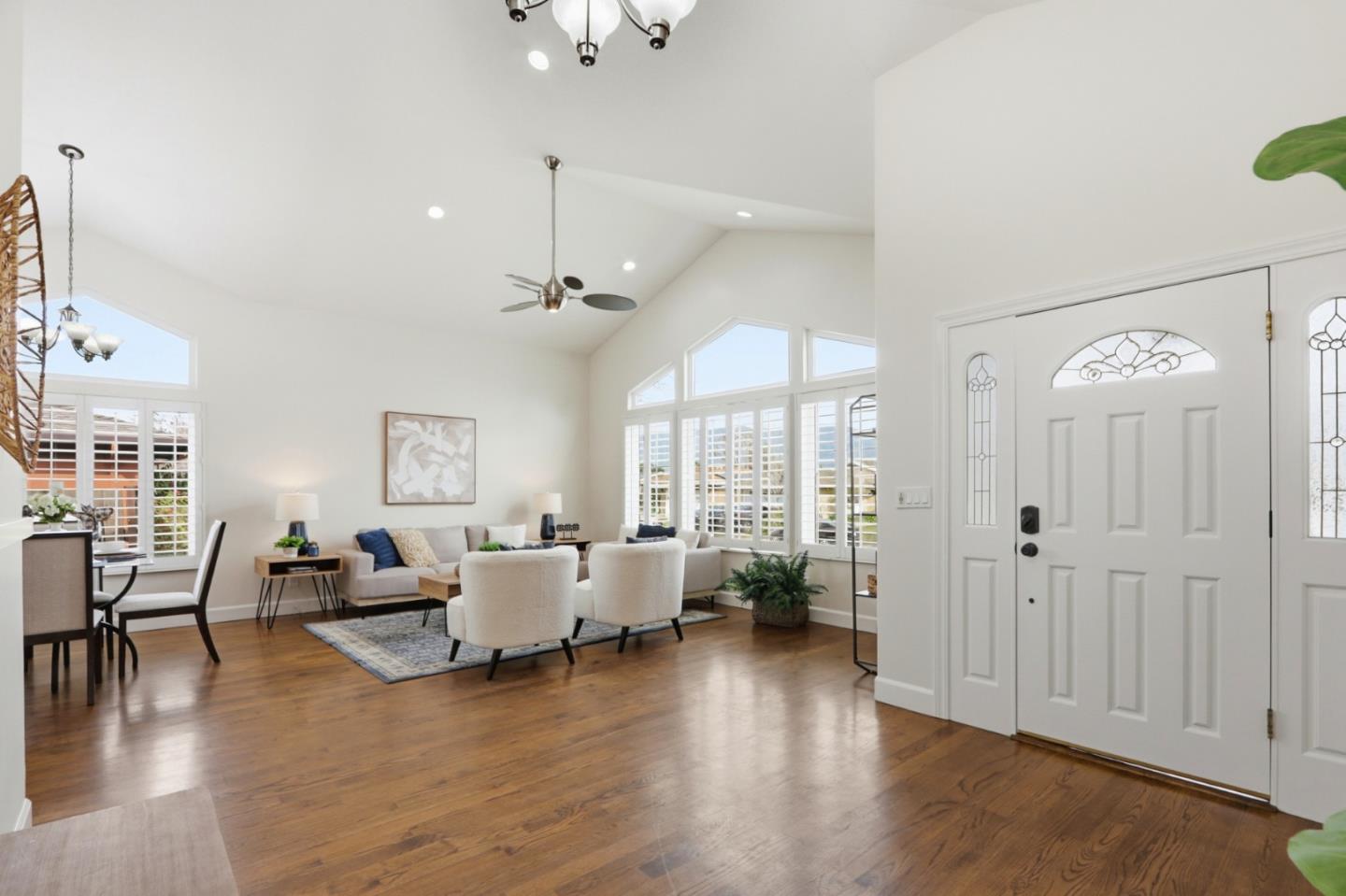 Detail Gallery Image 4 of 43 For 215 Silvera St, Milpitas,  CA 95035 - 3 Beds | 2 Baths