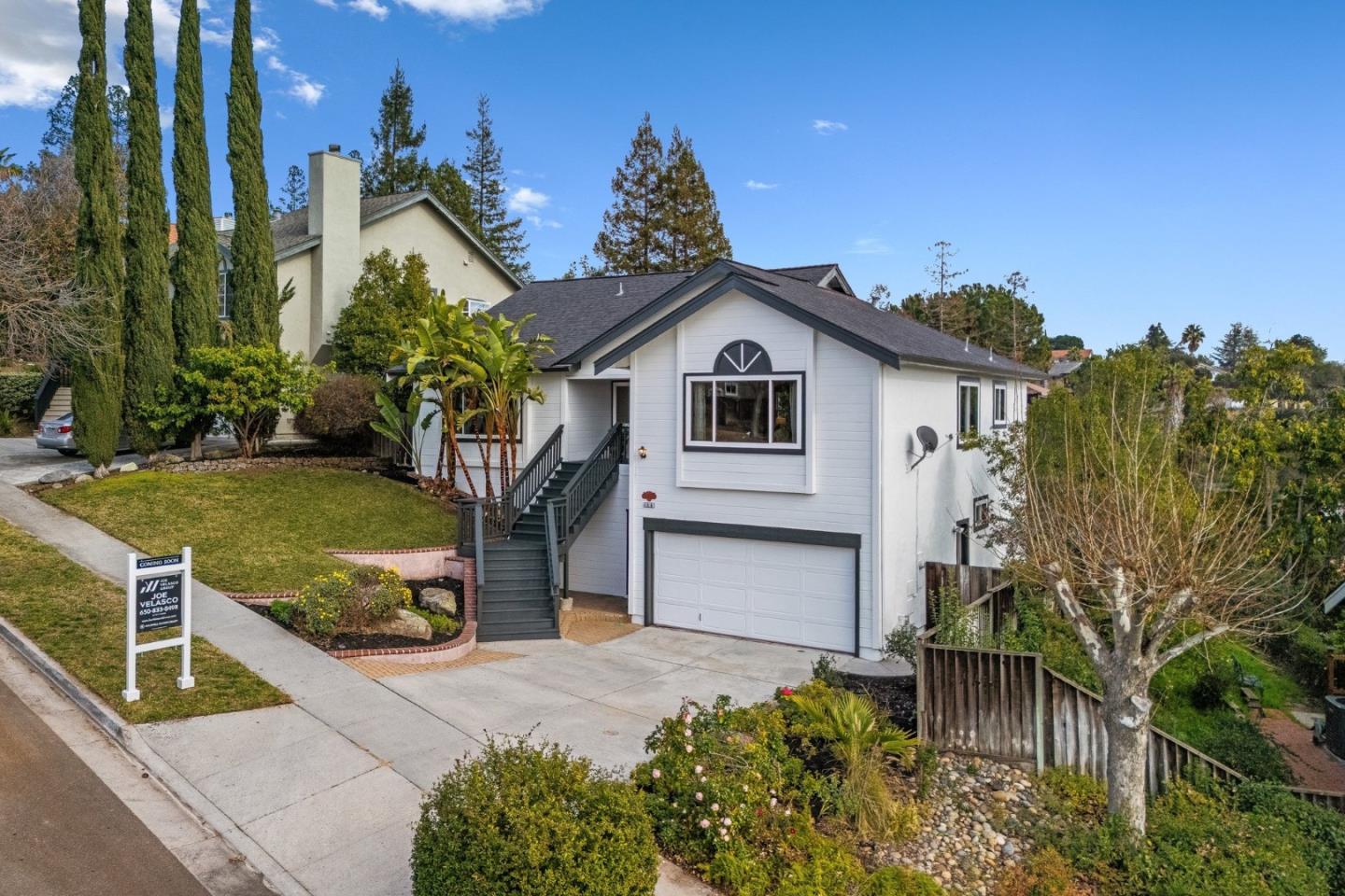 Detail Gallery Image 11 of 42 For 156 Knightshaven Way, San Jose,  CA 95111 - 4 Beds | 3 Baths