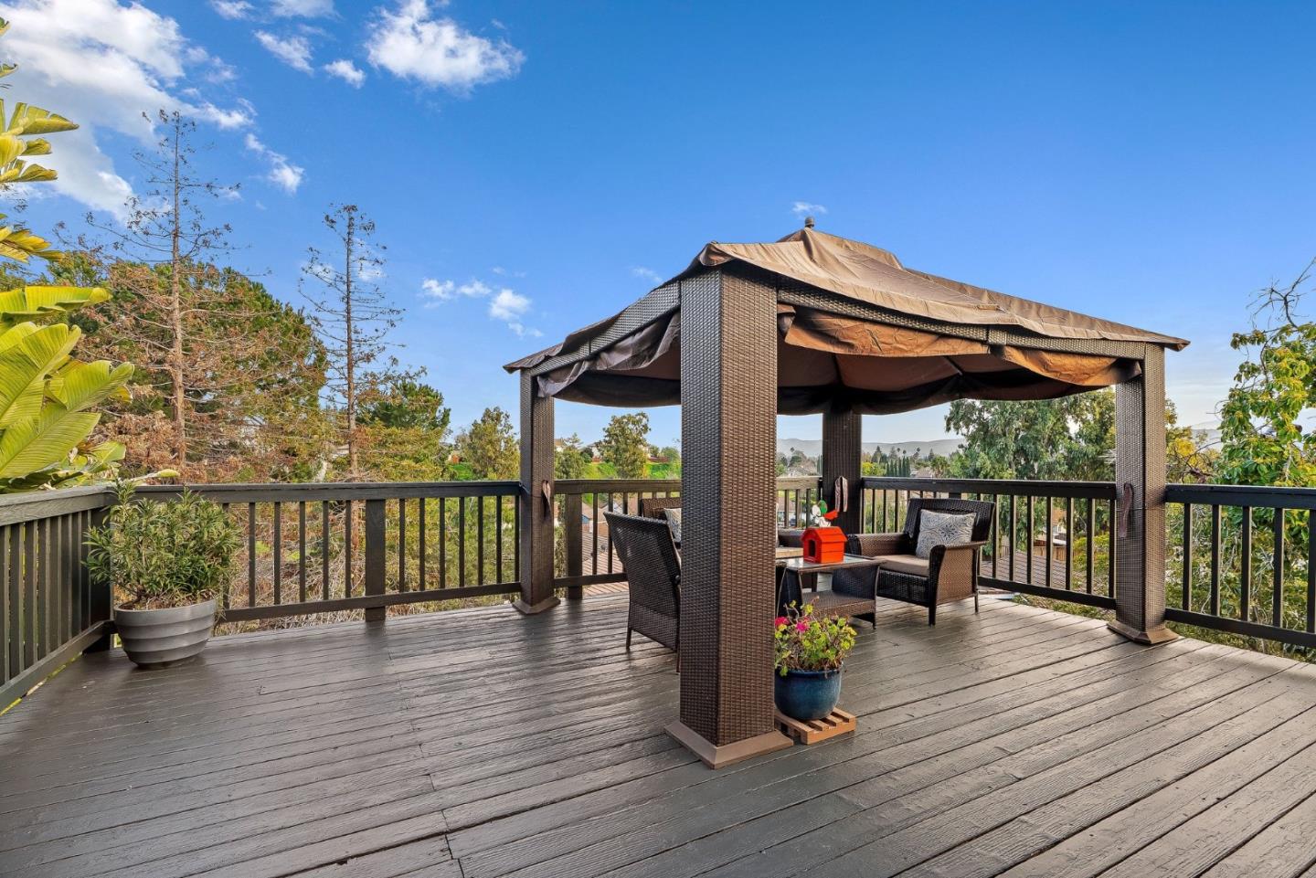 Detail Gallery Image 21 of 42 For 156 Knightshaven Way, San Jose,  CA 95111 - 4 Beds | 3 Baths