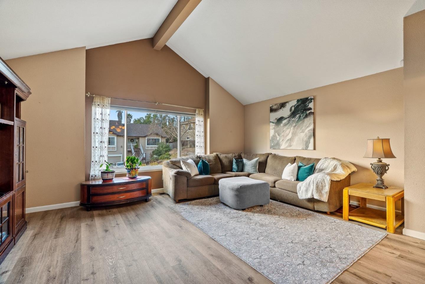 Detail Gallery Image 24 of 42 For 156 Knightshaven Way, San Jose,  CA 95111 - 4 Beds | 3 Baths