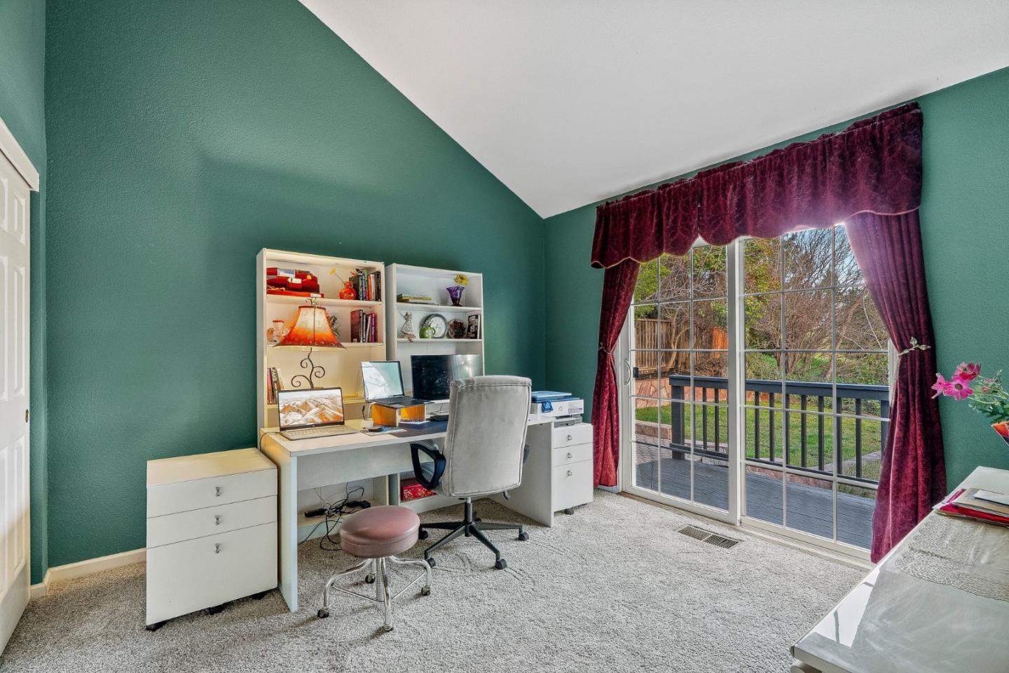 Detail Gallery Image 36 of 42 For 156 Knightshaven Way, San Jose,  CA 95111 - 4 Beds | 3 Baths