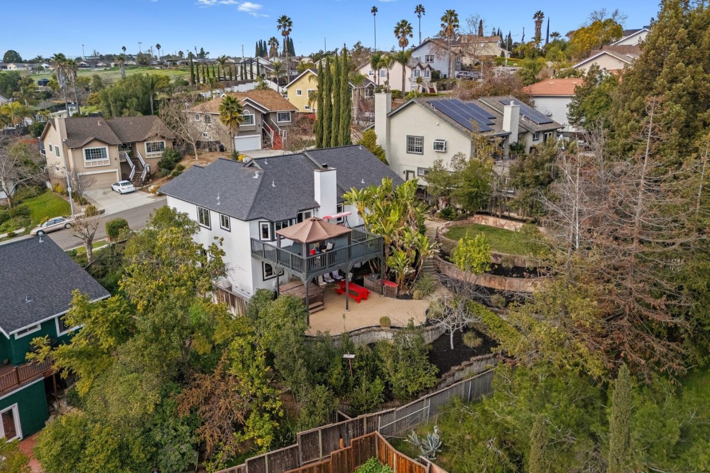 Detail Gallery Image 5 of 42 For 156 Knightshaven Way, San Jose,  CA 95111 - 4 Beds | 3 Baths