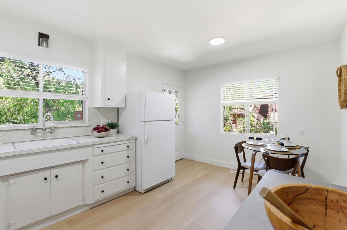 Detail Gallery Image 5 of 29 For 21430 Bertram Rd, San Jose,  CA 95120 - 2 Beds | 1 Baths