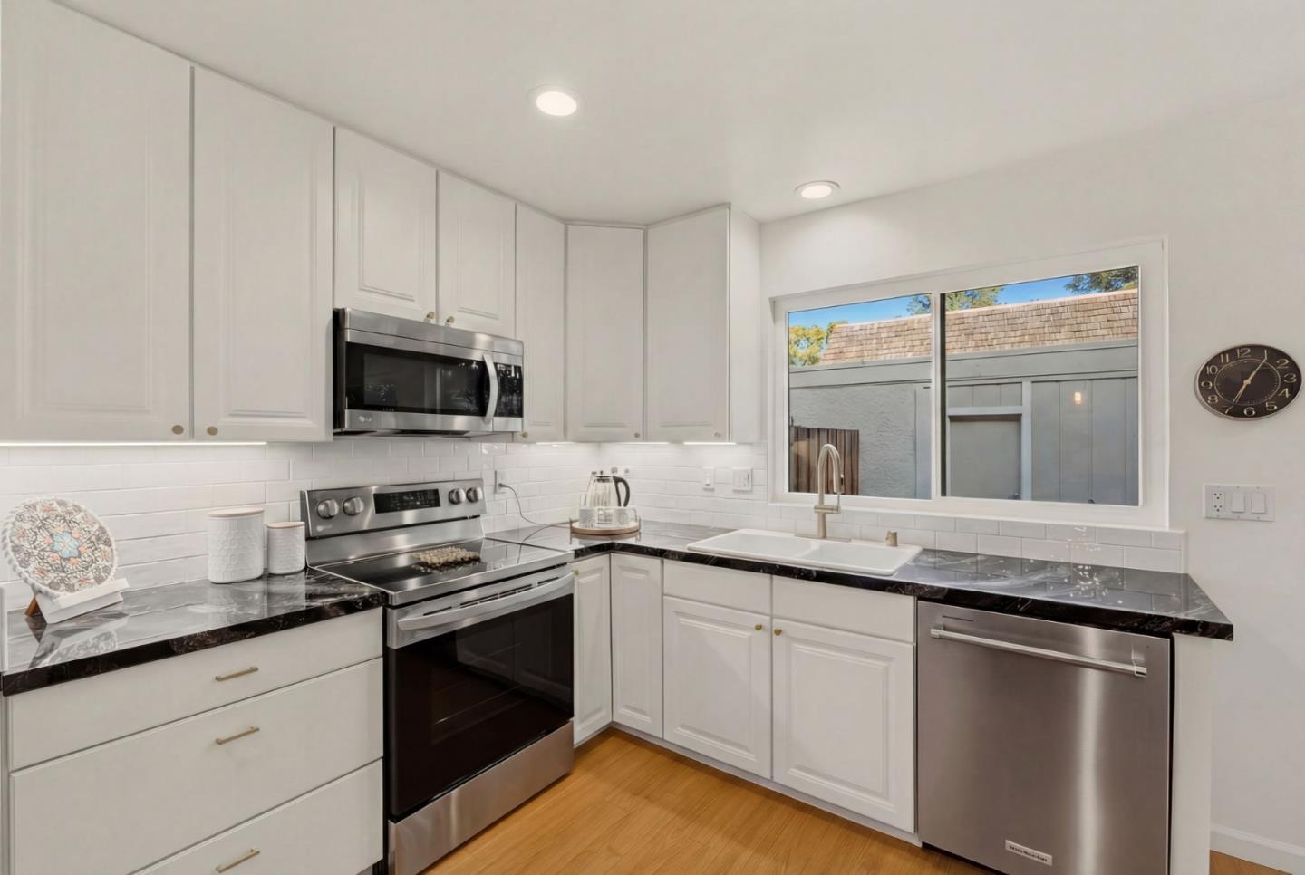 Photo #18: ML82032378 Listing: Photo #18