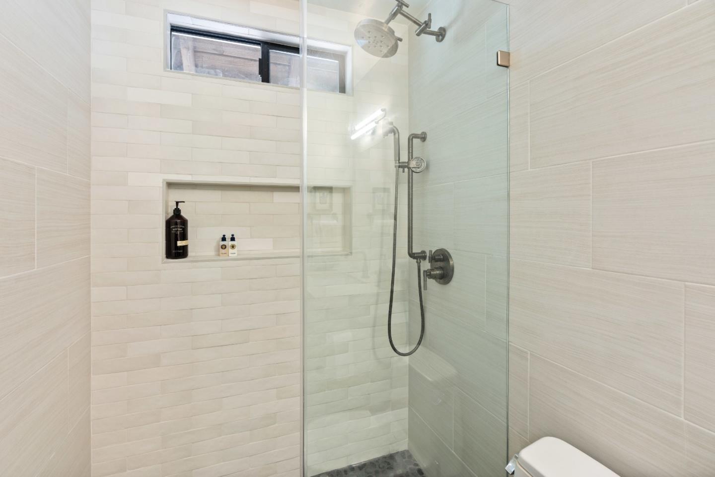 Detail Gallery Image 14 of 51 For 2305 Bear Canyon Rd, Los Gatos,  CA 95033 - 3 Beds | 2 Baths