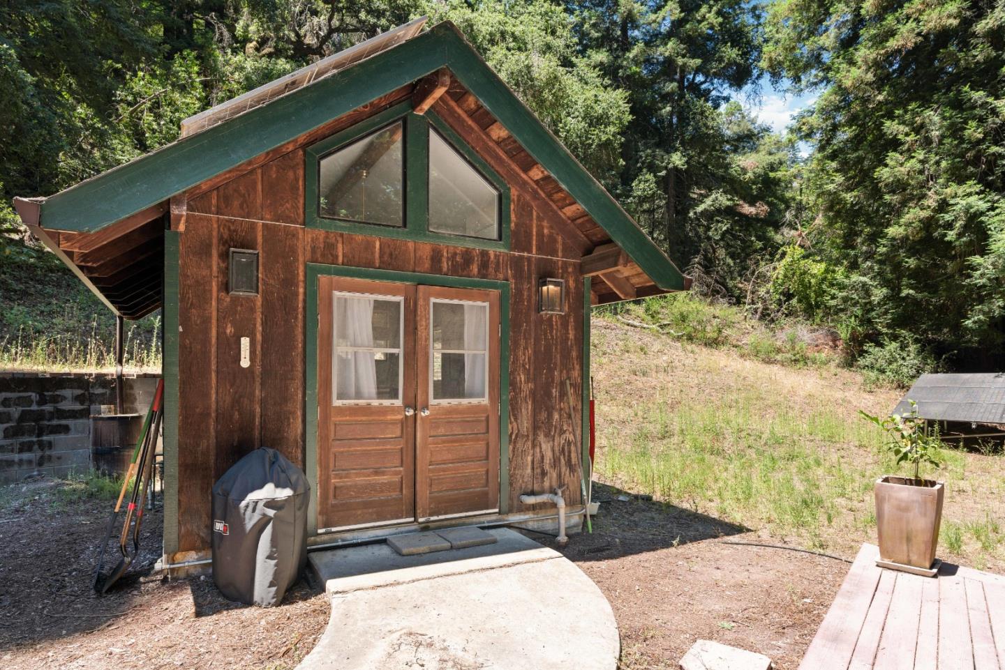 Detail Gallery Image 31 of 51 For 2305 Bear Canyon Rd, Los Gatos,  CA 95033 - 3 Beds | 2 Baths