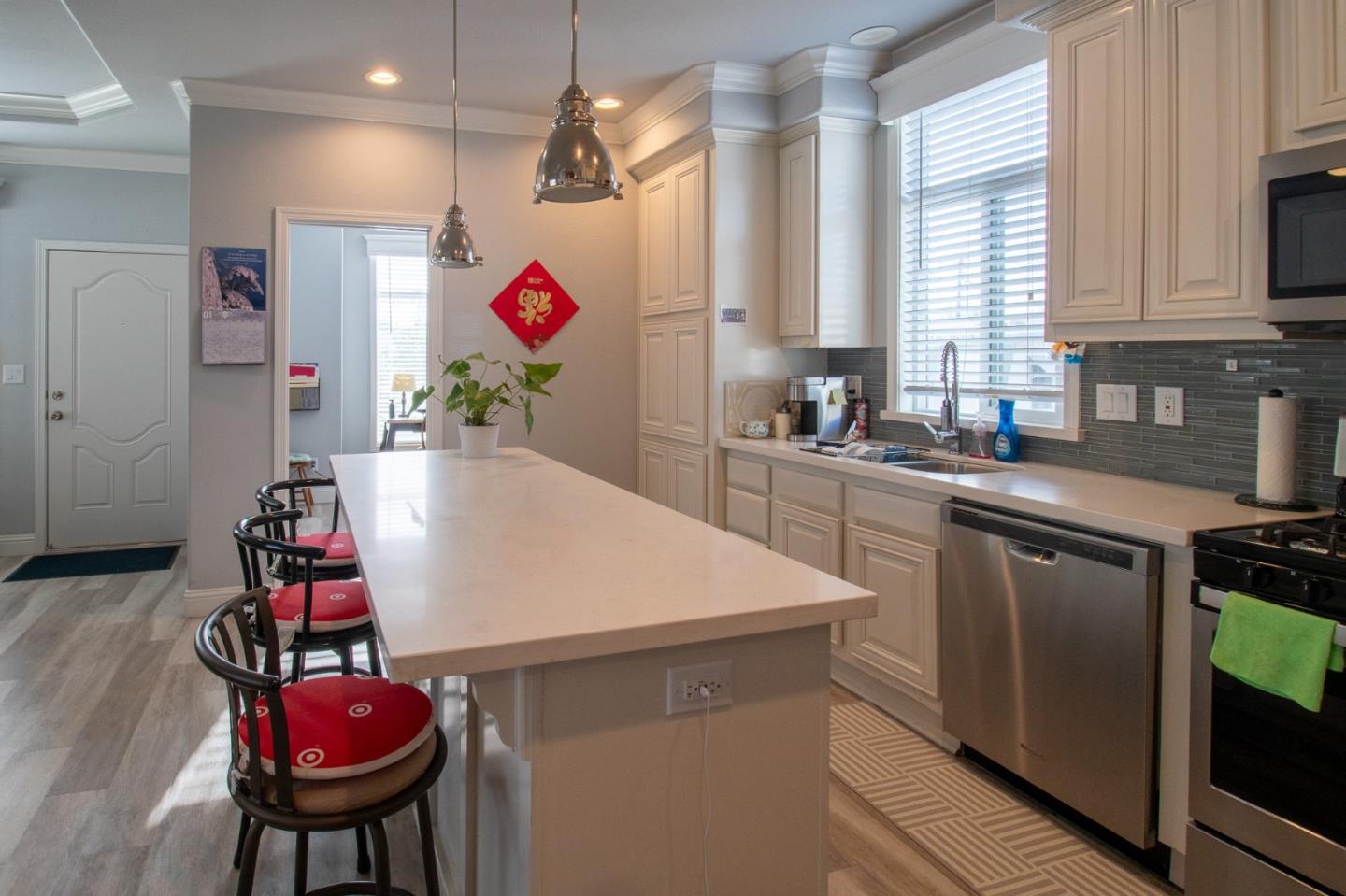 Detail Gallery Image 4 of 21 For 60 Wilson Way #55,  Milpitas,  CA 95035 - 3 Beds | 2 Baths