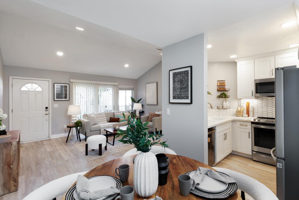 Detail Gallery Image 6 of 22 For 744 Northrup St #542,  San Jose,  CA 95126 - 1 Beds | 1 Baths