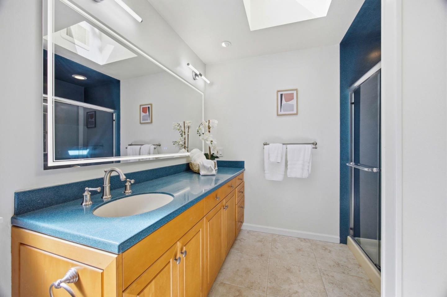 Detail Gallery Image 15 of 36 For 135 Dolton Ave, San Carlos,  CA 94070 - 4 Beds | 4 Baths