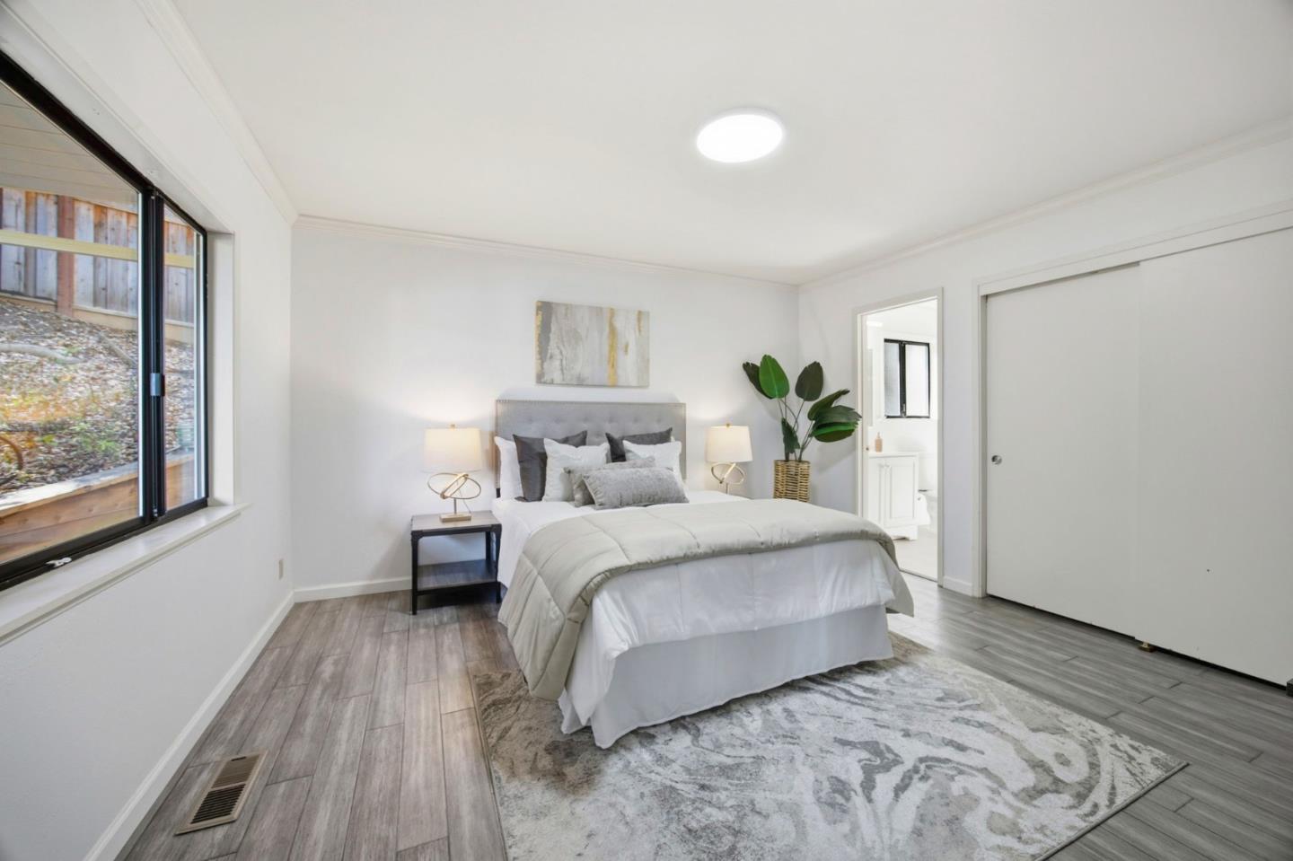 Detail Gallery Image 21 of 36 For 135 Dolton Ave, San Carlos,  CA 94070 - 4 Beds | 4 Baths