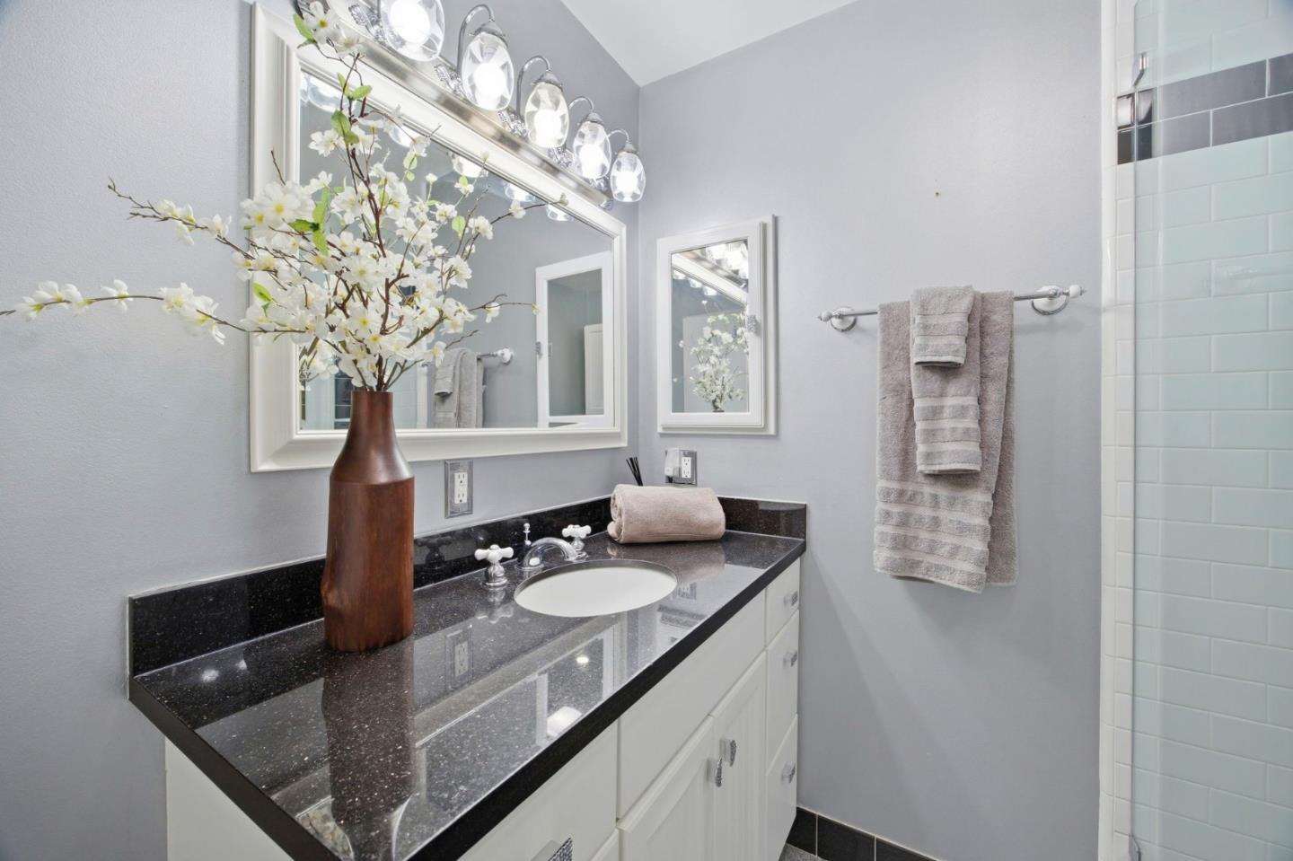 Detail Gallery Image 25 of 36 For 135 Dolton Ave, San Carlos,  CA 94070 - 4 Beds | 4 Baths