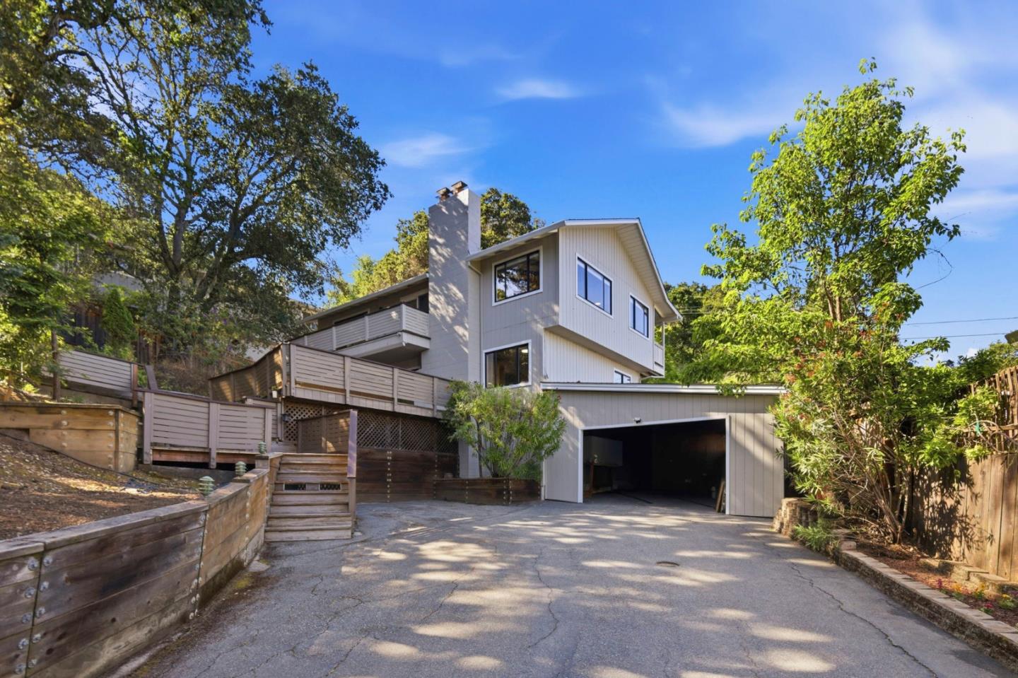 Detail Gallery Image 33 of 36 For 135 Dolton Ave, San Carlos,  CA 94070 - 4 Beds | 4 Baths