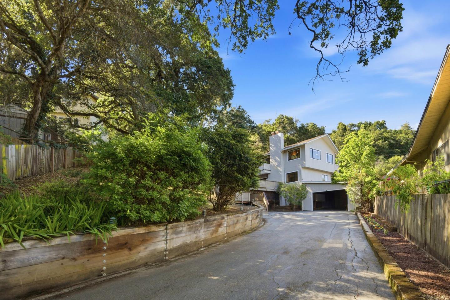 Detail Gallery Image 34 of 36 For 135 Dolton Ave, San Carlos,  CA 94070 - 4 Beds | 4 Baths