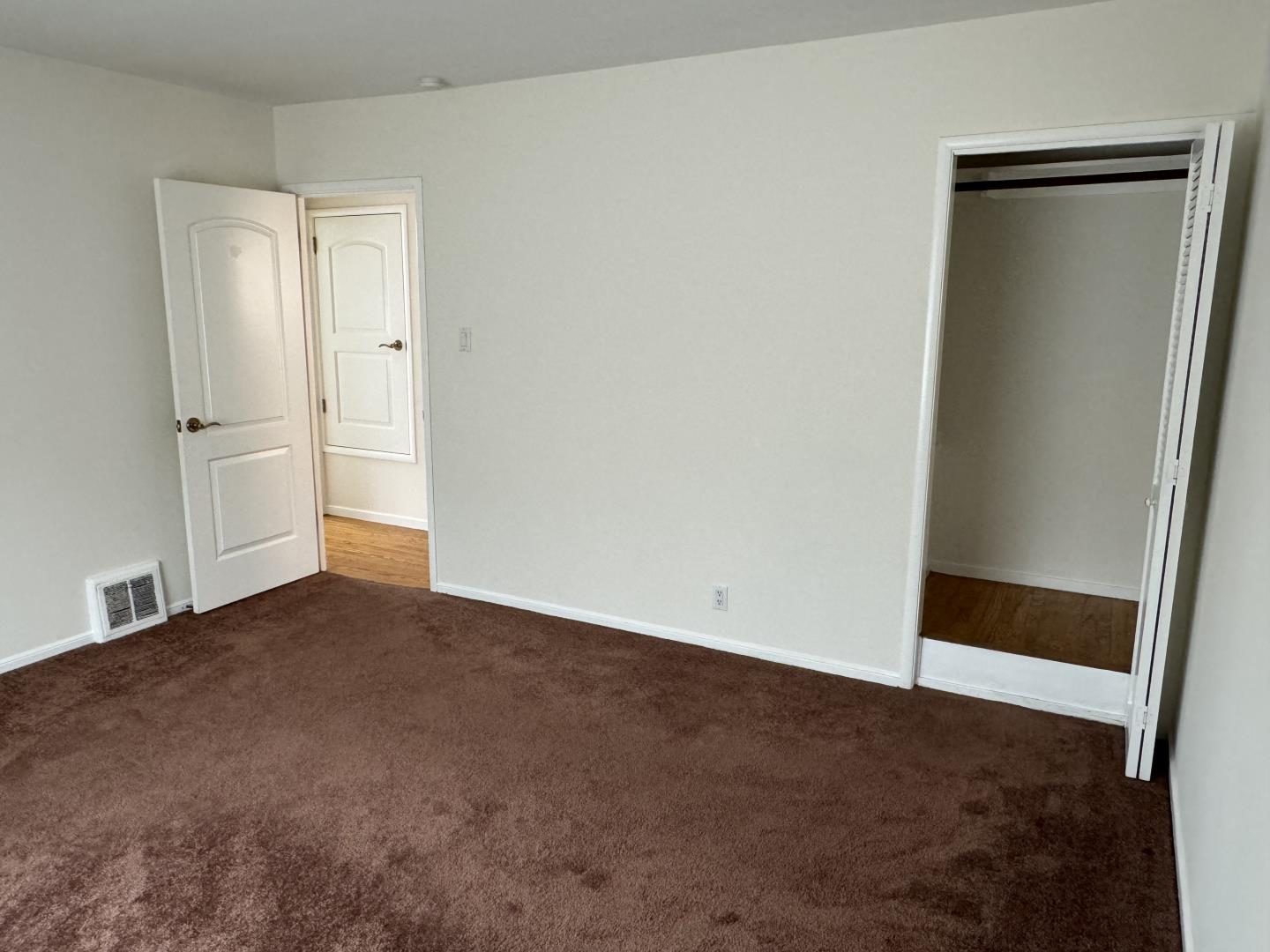 Detail Gallery Image 7 of 16 For 36 Lake Meadow Dr #36,  Daly City,  CA 94015 - 3 Beds | 2 Baths