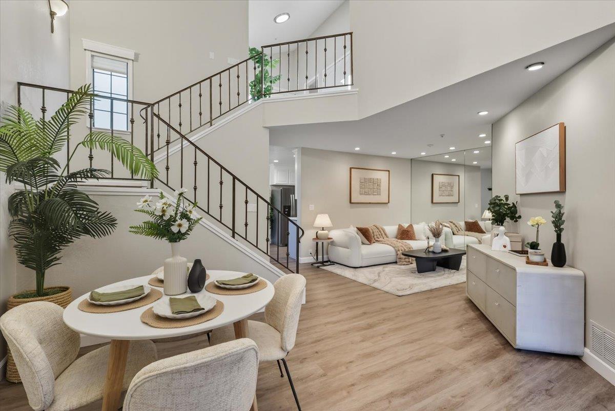 Front Image Thumbnail for ML82032389