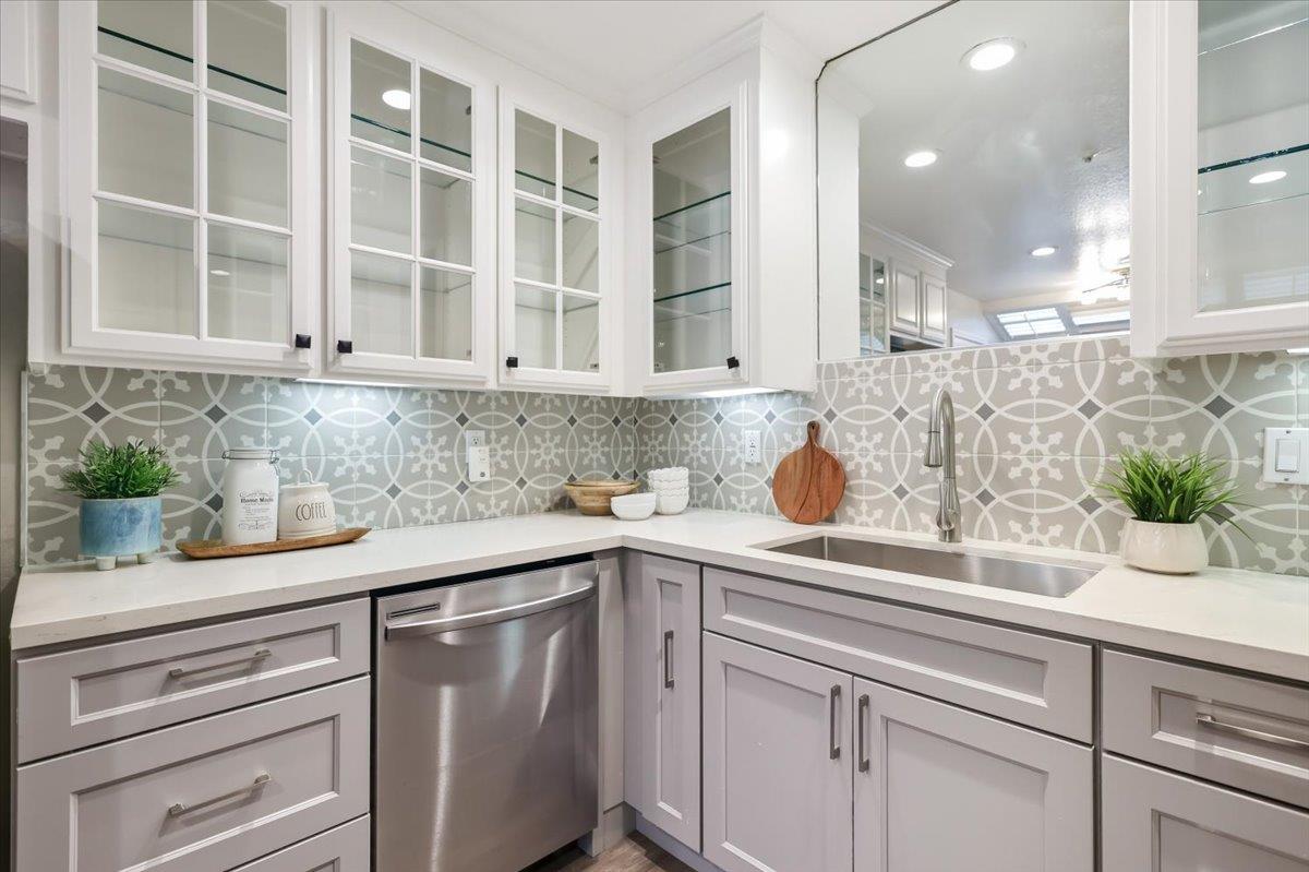 Detail Gallery Image 17 of 53 For 39285 Marbella Terraza 9p,  Fremont,  CA 94538 - 2 Beds | 3 Baths