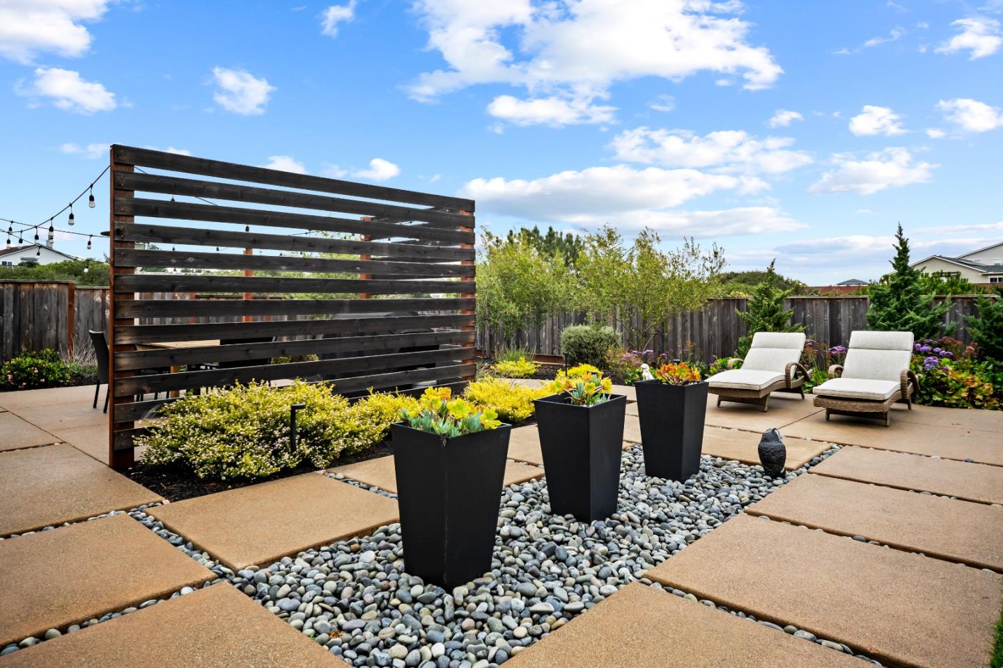 Detail Gallery Image 15 of 34 For 3019 Bluffs Dr, Marina,  CA 93933 - 4 Beds | 2/1 Baths