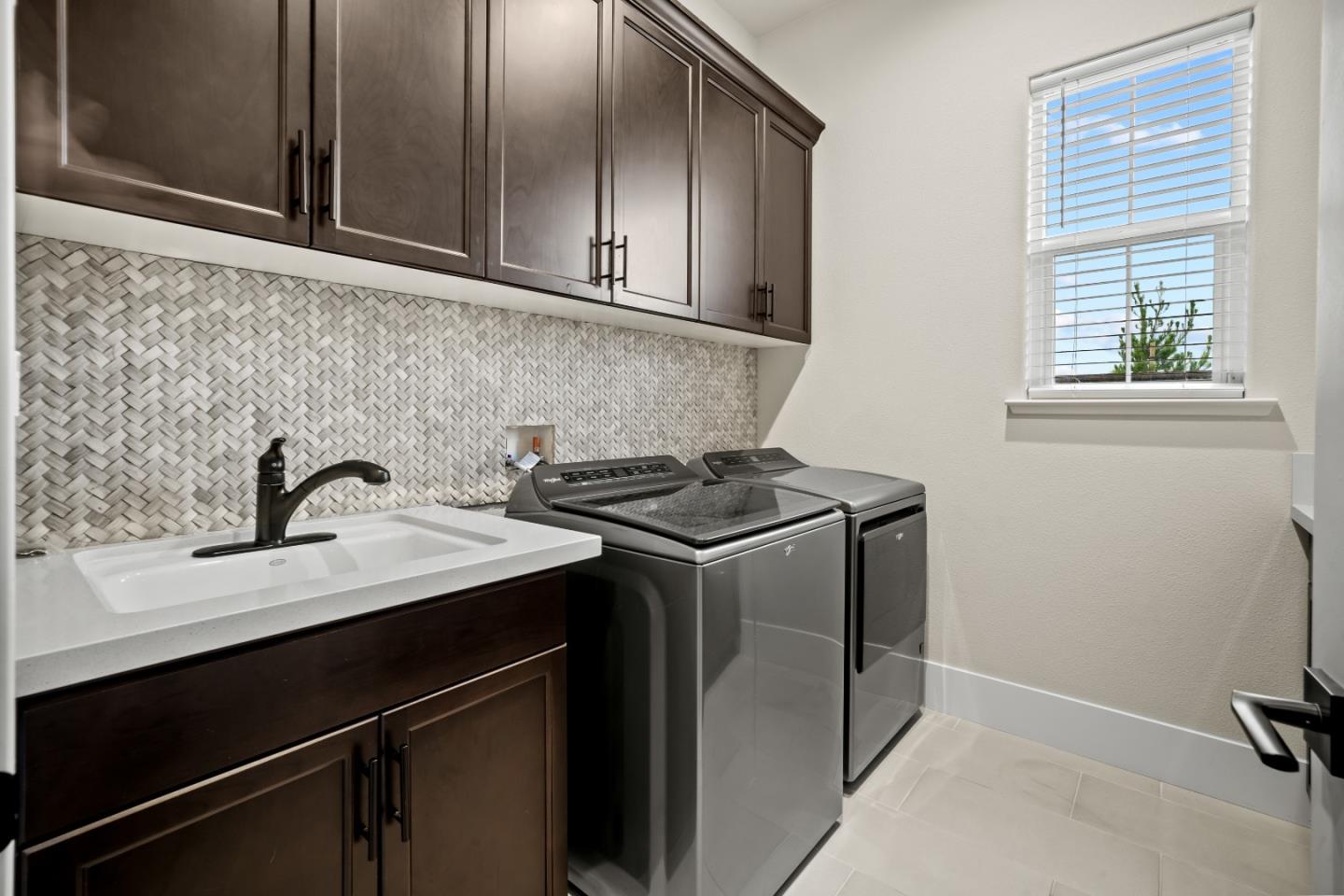 Detail Gallery Image 30 of 34 For 3019 Bluffs Dr, Marina,  CA 93933 - 4 Beds | 2/1 Baths