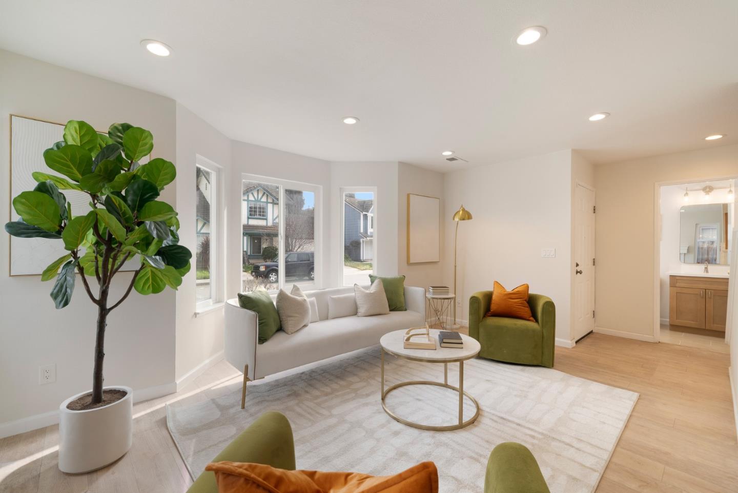 Detail Gallery Image 2 of 28 For 357 Sunnyslope Dr, Fremont,  CA 94536 - 3 Beds | 2/1 Baths