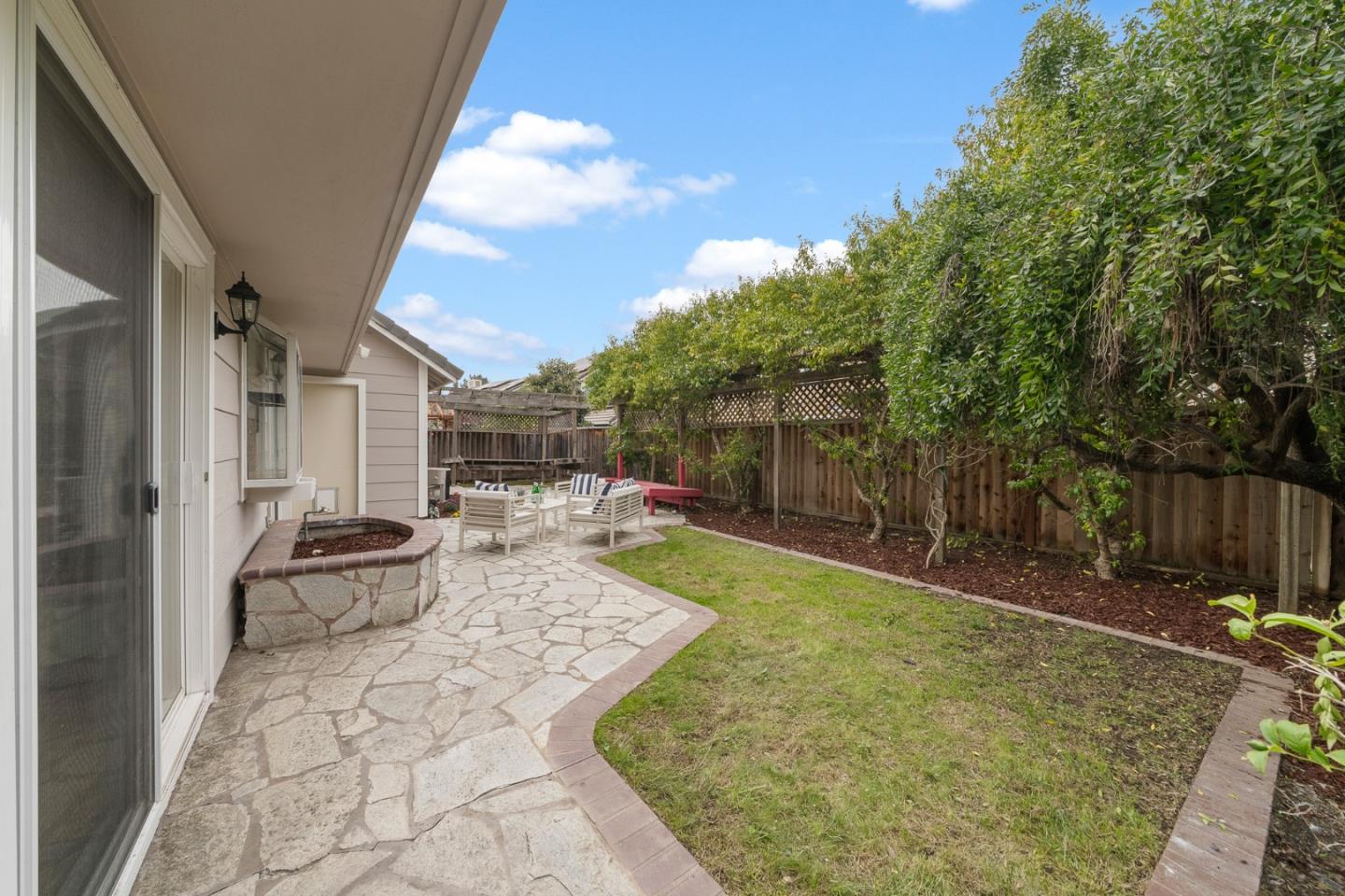 Detail Gallery Image 22 of 28 For 357 Sunnyslope Dr, Fremont,  CA 94536 - 3 Beds | 2/1 Baths