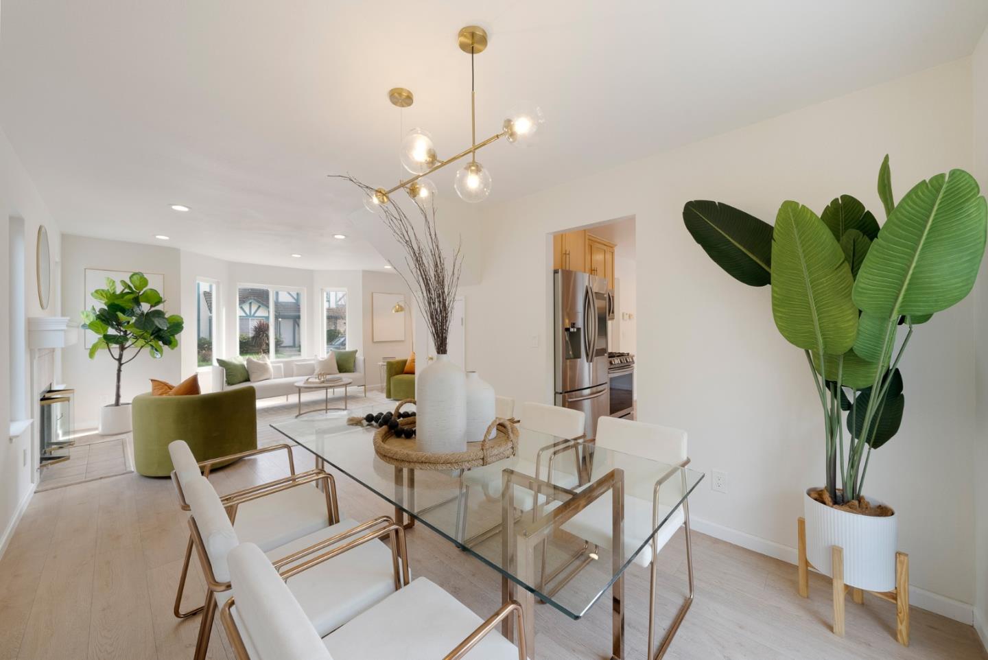 Detail Gallery Image 5 of 28 For 357 Sunnyslope Dr, Fremont,  CA 94536 - 3 Beds | 2/1 Baths