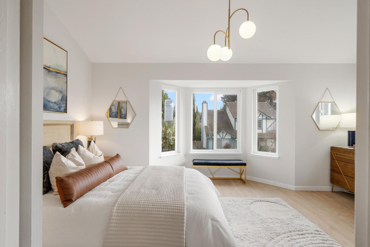 Detail Gallery Image 9 of 28 For 357 Sunnyslope Dr, Fremont,  CA 94536 - 3 Beds | 2/1 Baths