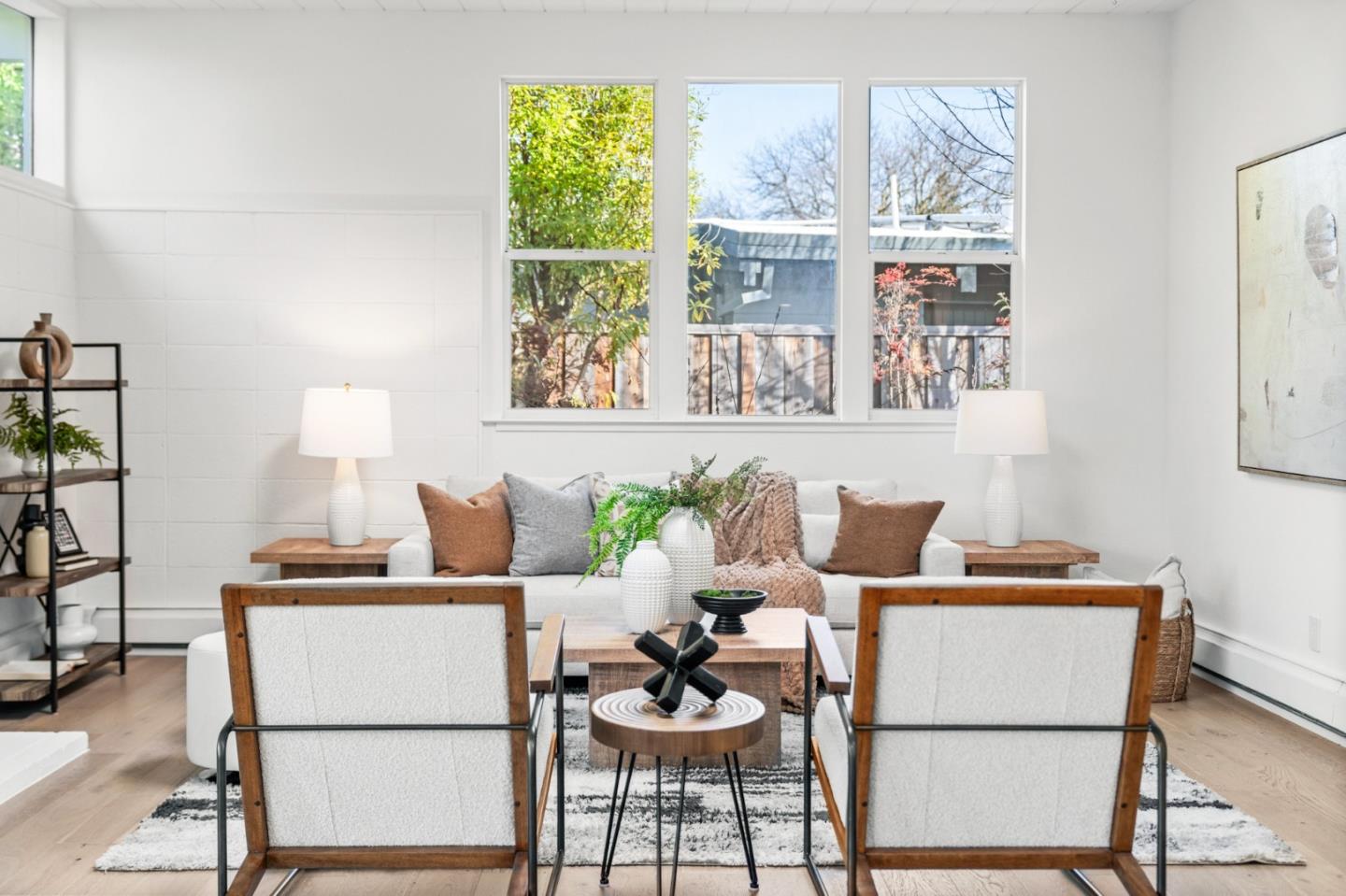 Detail Gallery Image 10 of 75 For 3773 Redwood Cir, Palo Alto,  CA 94306 - 3 Beds | 2 Baths