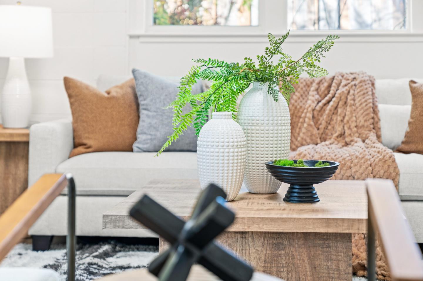 Detail Gallery Image 11 of 75 For 3773 Redwood Cir, Palo Alto,  CA 94306 - 3 Beds | 2 Baths