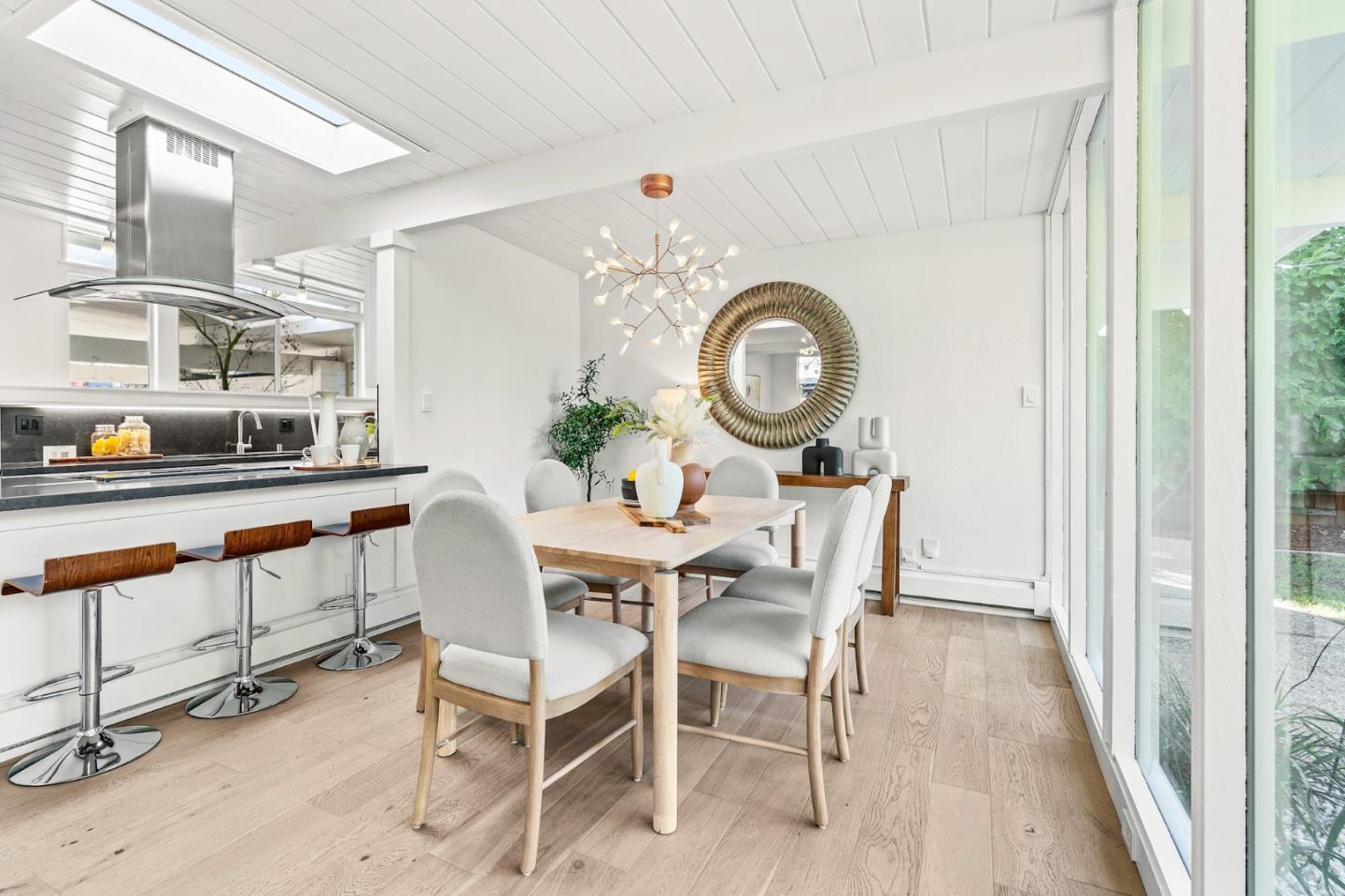 Detail Gallery Image 25 of 75 For 3773 Redwood Cir, Palo Alto,  CA 94306 - 3 Beds | 2 Baths