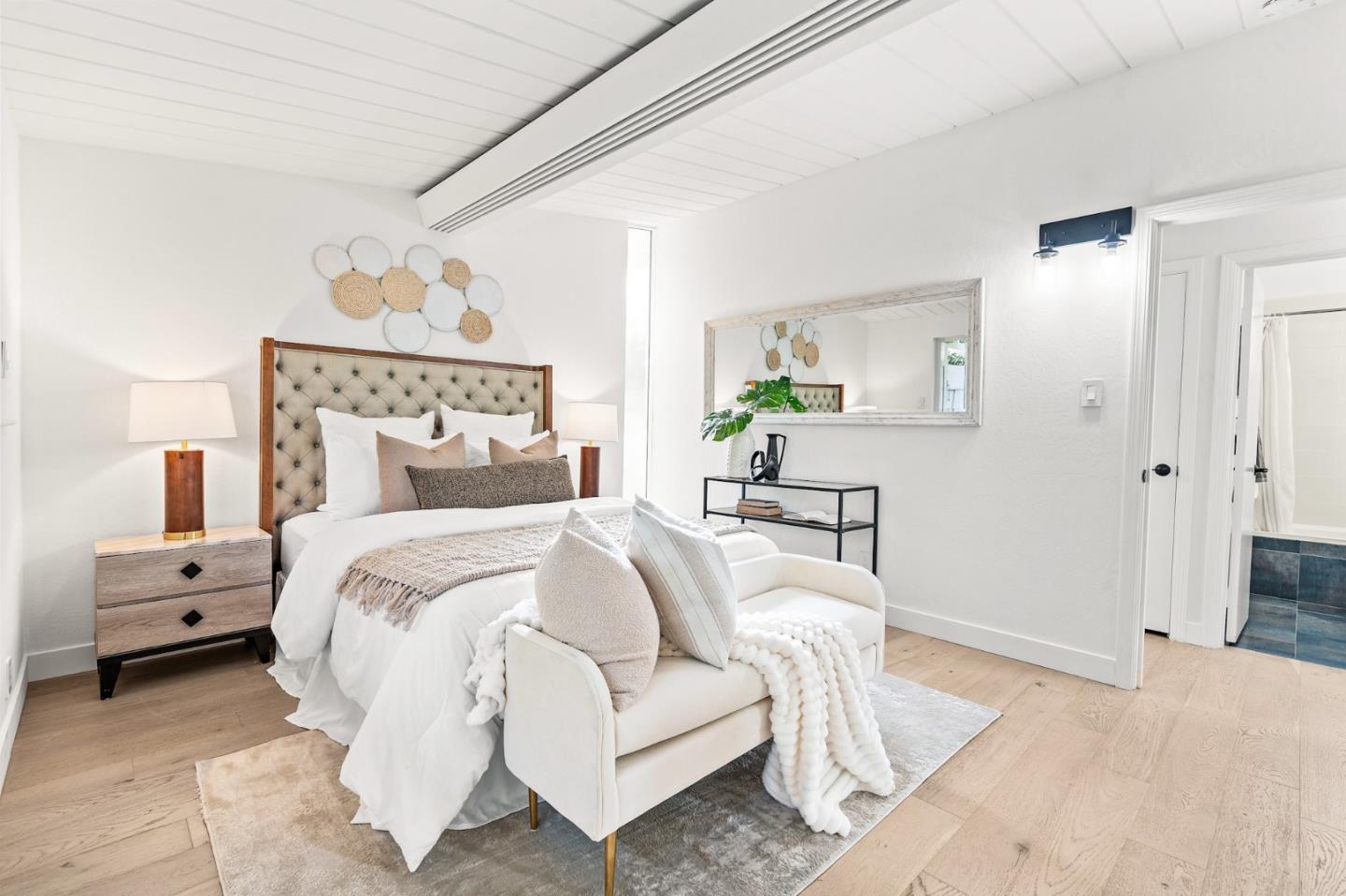 Detail Gallery Image 31 of 75 For 3773 Redwood Cir, Palo Alto,  CA 94306 - 3 Beds | 2 Baths