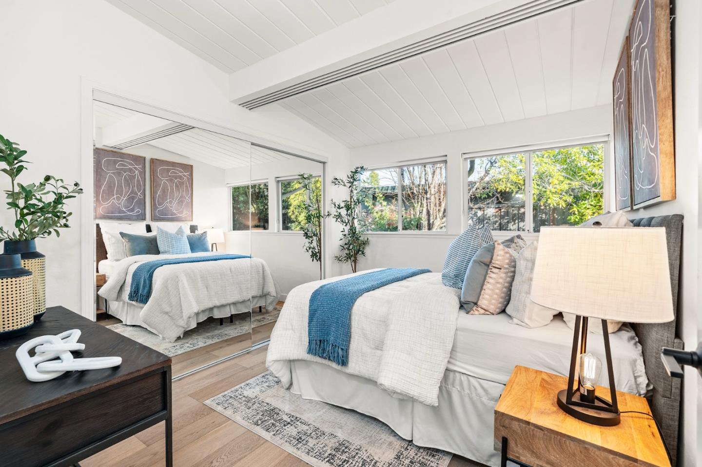 Detail Gallery Image 35 of 75 For 3773 Redwood Cir, Palo Alto,  CA 94306 - 3 Beds | 2 Baths