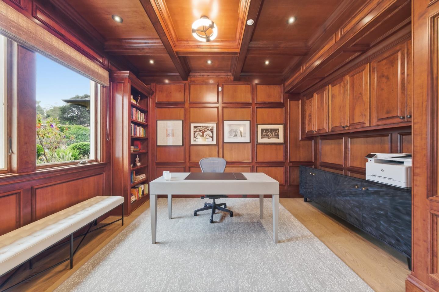 Detail Gallery Image 11 of 62 For 530 Barbara Way, Hillsborough,  CA 94010 - 4 Beds | 4/1 Baths