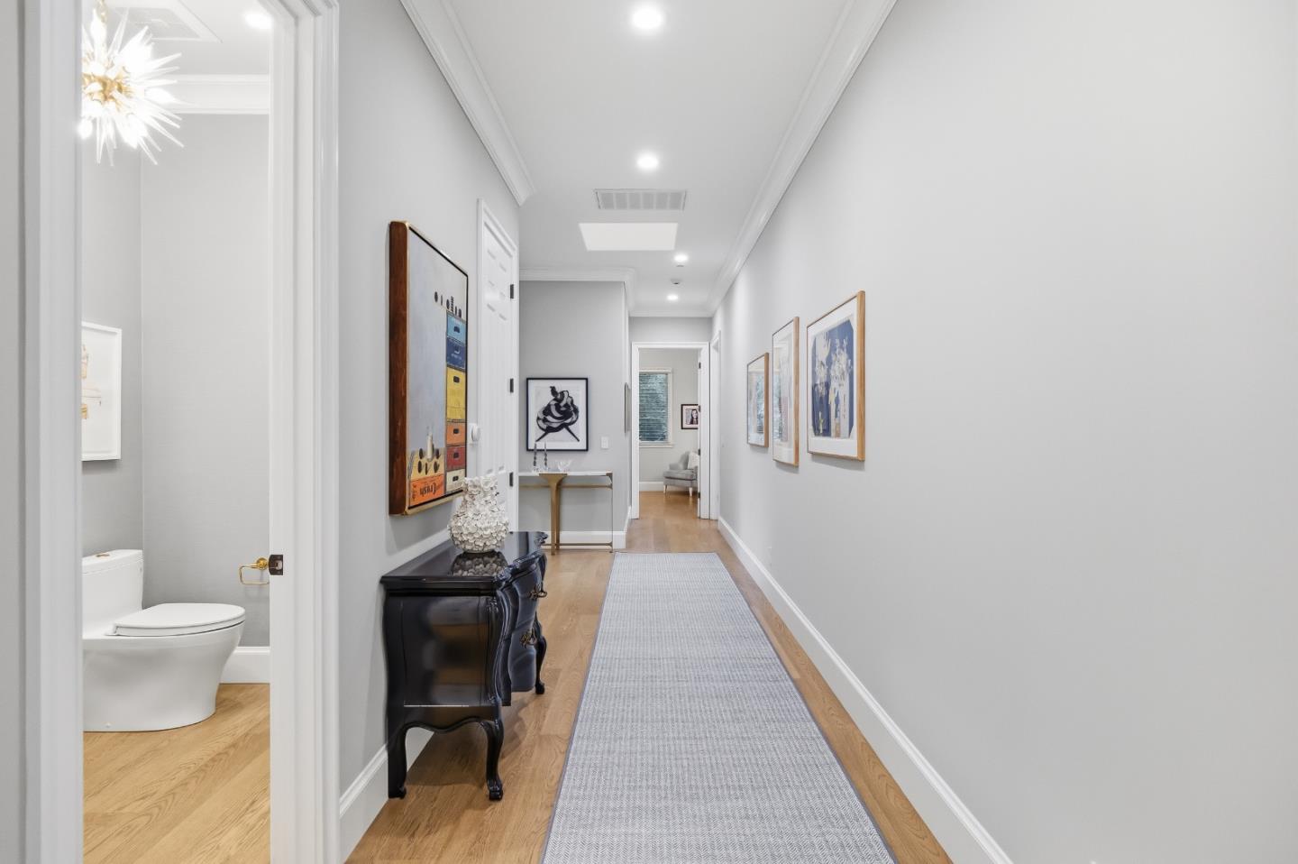 Detail Gallery Image 25 of 62 For 530 Barbara Way, Hillsborough,  CA 94010 - 4 Beds | 4/1 Baths