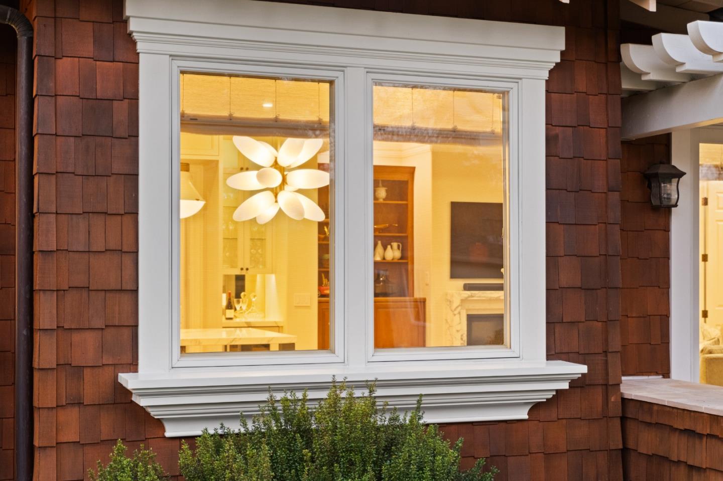 Detail Gallery Image 57 of 62 For 530 Barbara Way, Hillsborough,  CA 94010 - 4 Beds | 4/1 Baths